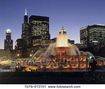 Buckingham Fountain Grant Park Chicago Illinois, USA View Large Photo Image Stock Image - Buckingham Fountain Grant Park Chicago Illinois, USA. Fotosearch