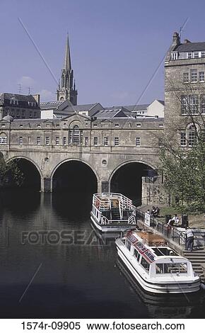 Stock Photography - Pulteney Bridge Bath England. Fotosearch