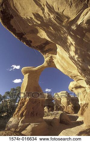 Picture - Metate Arch Grand Staircase-Escalante National Monument Utah USA. Fotosearch