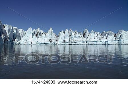 Stock Image - Jokulsarlon Glacier Iceland. Fotosearch