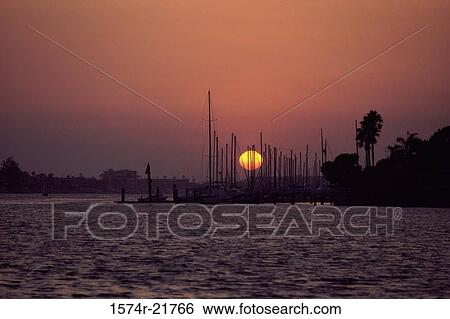 Sunrise over the ocean View Large Photo Image Stock Photograph - Sunrise over the ocean. Fotosearch