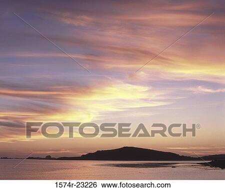 Sunrise over the ocean View Large Photo Image Stock Photograph - Sunrise over the ocean. Fotosearch