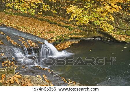 Water flowing through rocks, Lake Creek, Jackson County, Oregon, USA View Large Photo Image Stock Photograph - Water flowing through rocks, Lake Creek, Jackson County, Oregon, USA. Fotosearch
