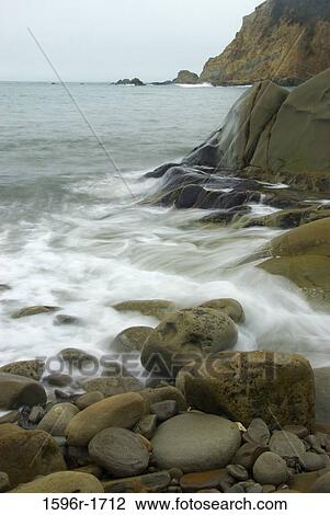 Stock Image - Rock formations on the coast, South Cove, Cape Arago State Park, Oregon, USA. Fotosearch