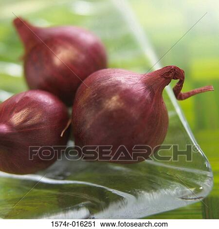 Stock Image - Purple Pearl Onions. Fotosearch
