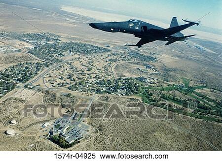 RF-5E Tiger II in flight View Large Photo Image Stock Photography - RF-5E Tiger II in flight. Fotosearch