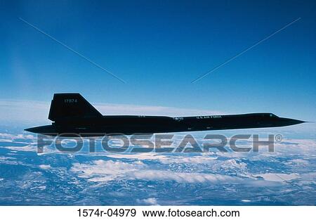 Side profile of an SR-71A Blackbird in flight View Large Photo Image Stock Photo - Side profile of an SR-71A Blackbird in flight. Fotosearch