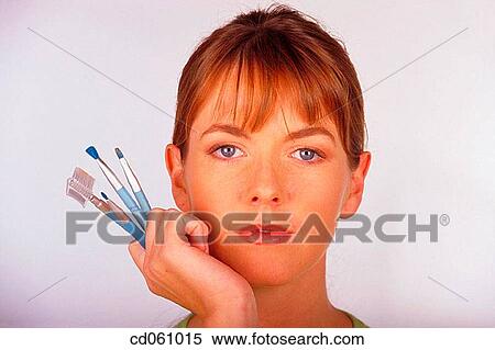Stock Photography - beauty, Beauty Care, brunette, brush. Fotosearch