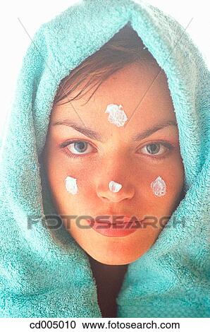 beauty, Beauty Care, brunette, Close-up View Large Photo Image Stock Image - beauty, Beauty Care, brunette, Close-up. Fotosearch