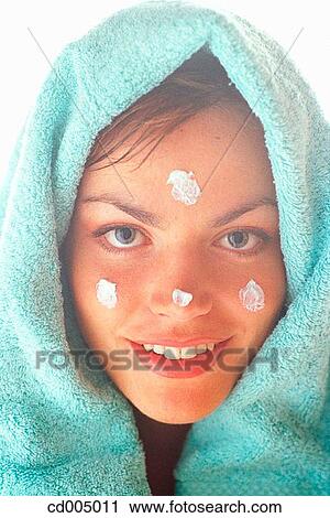 beauty, Beauty Care, brunette, Close-up View Large Photo Image Stock Image - beauty, Beauty Care, brunette, Close-up. Fotosearch
