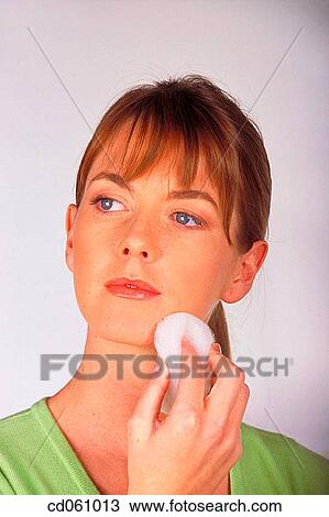 Stock Image - beauty, Beauty Care, brunette, Close-up. Fotosearch