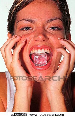 beauty, Beauty Care, brunette, Close-up View Large Photo Image Stock Photo - beauty, Beauty Care, brunette, Close-up. Fotosearch