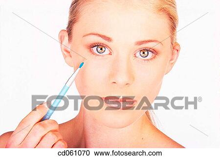 Stock Image - beauty, brush, blond, Beauty Care, activity. Fotosearch