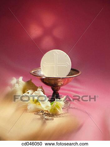 ceremony, Christian, Christianity, ciborium, Close-up View Large Photo Image Stock Image - ceremony, Christian, Christianity, ciborium, Close-up. Fotosearch