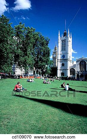 Saint Margaret's church, built in Gothic style, belonging to the site of Westminster Palace. London. England View Large Photo Image Stock Image - Saint Margaret's church, built in Gothic style, belonging to the site of Westminster Palace. London. England. Fotosearch
