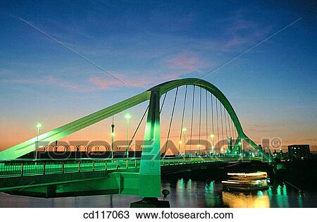 The Barqueta Bridge constructed for the 1992 World's Fair. Seville. Spain View Large Photo Image Stock Image - The Barqueta Bridge constructed for the 1992 World's Fair. Seville. Spain. Fotosearch