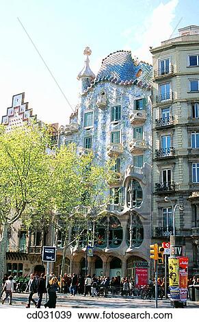 Batll? House (Gaud?, 1904-1906). Barcelona. Spain View Large Photo Image Stock Photo - Batll? House (Gaud?, 1904-1906). Barcelona. Spain. Fotosearch