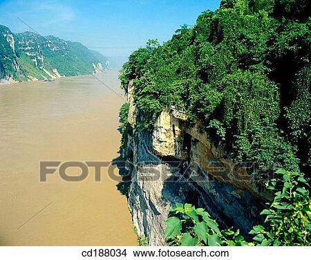 Xiling Gorge. Sichuan. China View Large Photo Image Picture - Xiling Gorge. Sichuan. China. Fotosearch