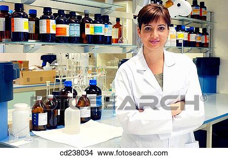 Picture - Chemical characterization laboratory. Fotosearch