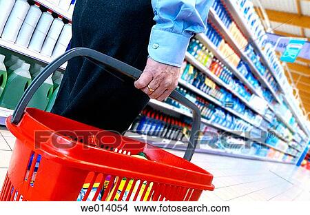 Picture - Hypermarket, cleaning products. Fotosearch