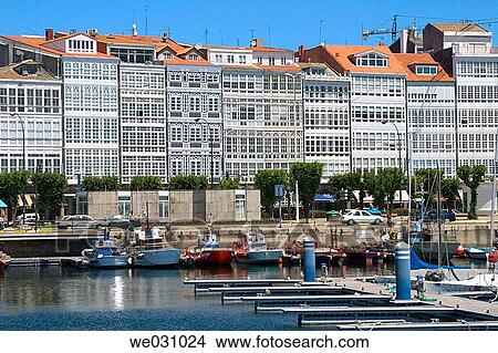 Avenida de Montoto, Dßrsena de La Marina. La Coru±a, Galicia, Spain View Large Photo Image Picture - Avenida de Montoto, Dßrsena de La Marina. La Coru±a, Galicia, Spain. Fotosearch