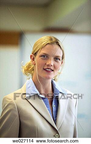 Picture - business, businesspeople, businesswoman, contemporary, economy. Fotosearch