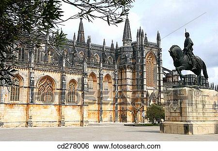 Monument to Nuno? lvares Pereira in front of the Monastery of Santa Maria da Vit? ria (aka Monastery of Batalha), Leiria. Portugal View Large Photo Image Stock Photograph - Monument to Nuno? lvares Pereira in front of the Monastery of Santa Maria da Vit? ria (aka Monastery of Batalha), Leiria. Portugal. Fotosearch