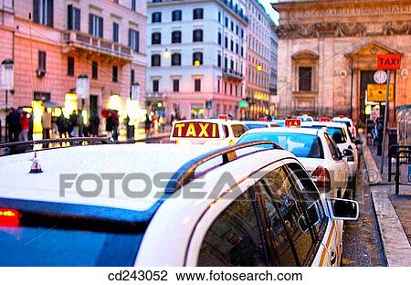 Piazza San Silvestro. Rome. Italy View Large Photo Image Stock Image - Piazza San Silvestro. Rome. Italy. Fotosearch