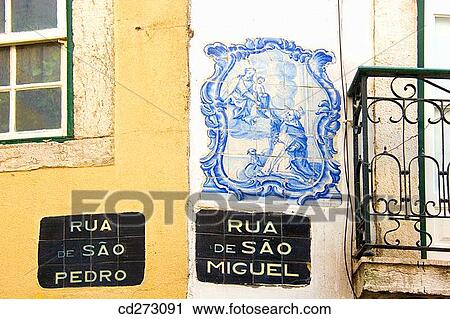 S? o Pedro and S? o Miguel streets corner in the Alfama district, Lisbon. Portugal View Large Photo Image Stock Image - S? o Pedro and S? o Miguel streets corner in the Alfama district, Lisbon. Portugal. Fotosearch