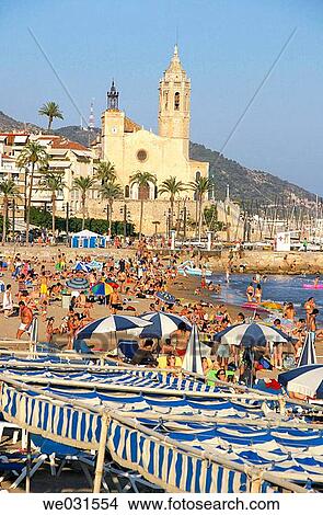 église De Sant Bartomeu Et Plage Sitges Province Barcelone Catalogne Espagne Image