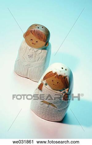 Couple Figurine Salt and Pepper Shakers View Large Photo Image Stock Image - Couple Figurine Salt and Pepper Shakers. Fotosearch