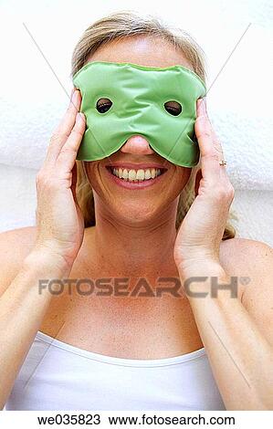 amusing, blond, Beauty Care, beauty, 30's View Large Photo Image Stock Image - amusing, blond, Beauty Care, beauty, 30's. Fotosearch