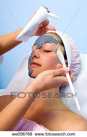 Stock Photo - beauty, Beauty Care, Beauty parlor, beauty-parlour, beauty-salon. Fotosearch