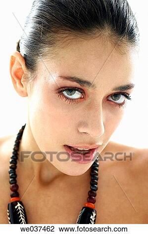 Stock Image - beauty, Beauty Care, bold, boldness, brunette. Fotosearch