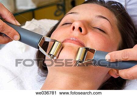 Stock Image - beauty, beauty-parlour, Beauty parlor, Beauty Care, 20's. Fotosearch