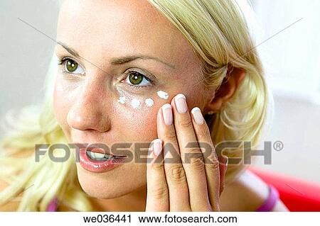 beauty, blond, Beauty Care, apply View Large Photo Image Stock Image - beauty, blond, Beauty Care, apply. Fotosearch