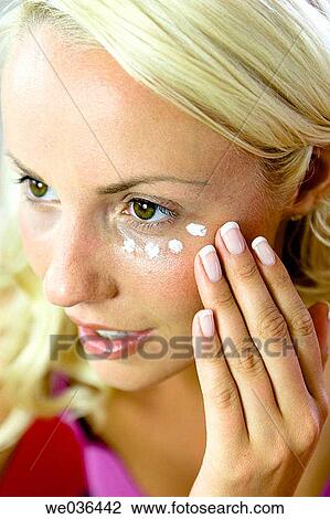 beauty, blond, Beauty Care, apply View Large Photo Image Stock Image - beauty, blond, Beauty Care, apply. Fotosearch