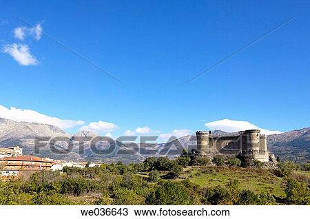 Stock Image - Castle, Mombeltrßn.? vila province, Castilla-Le? n, Spain. Fotosearch