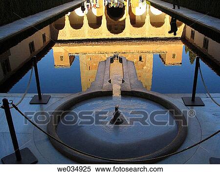 Cistern. Comares Palace. La Alhambra. Granada. Andaluc? a. Spain. View Large Photo Image Stock Photography - Cistern. Comares Palace. La Alhambra. Granada. Andaluc? a. Spain.. Fotosearch