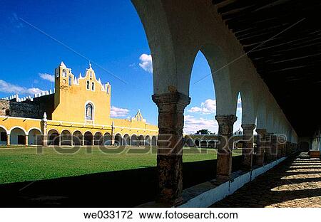Stock Image - Convent of San Antonio de Padua, Izamal. Yucatßn, Mexico. Fotosearch