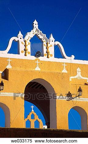Convent of San Antonio de Padua, Izamal. Yucatßn, Mexico View Large Photo Image Stock Photography - Convent of San Antonio de Padua, Izamal. Yucatßn, Mexico. Fotosearch