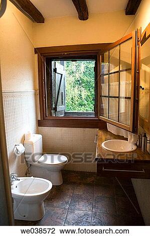 Endara farmhouse, Lezo. Guipuzcoa, Euskadi, Spain View Large Photo Image Stock Image - Endara farmhouse, Lezo. Guipuzcoa, Euskadi, Spain. Fotosearch