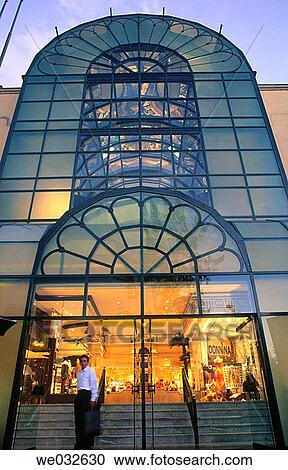 Pabell? n Altavista shopping mall, Mexico City. Mexico D. F., Mexico View Large Photo Image Stock Image - Pabell? n Altavista shopping mall, Mexico City. Mexico D. F., Mexico. Fotosearch