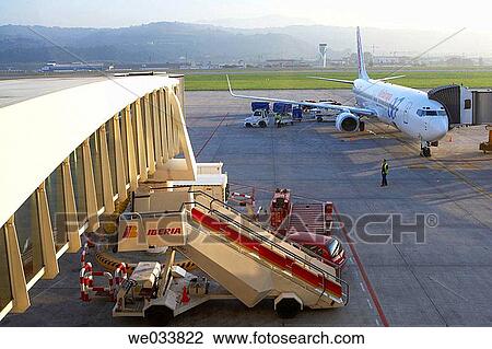 Planes at Bilbao Airport. Loiu, Biscay, Euskadi, Spain View Large Photo Image Stock Image - Planes at Bilbao Airport. Loiu, Biscay, Euskadi, Spain. Fotosearch