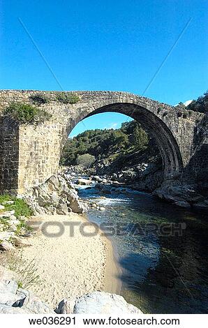Roman bridge, Villanueva de la Vera. Cßceres province, Extremadura. Spain View Large Photo Image Stock Image - Roman bridge, Villanueva de la Vera. Cßceres province, Extremadura. Spain. Fotosearch