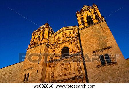Santo Domingo de Guzmßn Church, Oaxaca. Mexico View Large Photo Image Stock Image - Santo Domingo de Guzmßn Church, Oaxaca. Mexico. Fotosearch