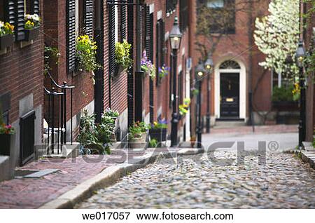 Acorn Street in Beacon Hill neighborhood of Boston. Massachusetts, USA View Large Photo Image Stock Photo - Acorn Street in Beacon Hill neighborhood of Boston. Massachusetts, USA. Fotosearch