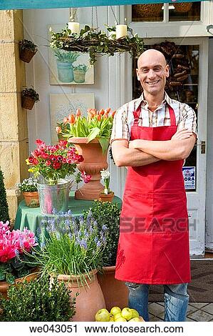 apron, arms folded, Arms crossed, 30's View Large Photo Image Stock Image - apron, arms folded, Arms crossed, 30's. Fotosearch
