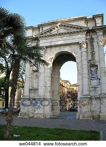 Arco dei Gavi. Verona. Veneto. Italy. View Large Photo Image Picture - Arco dei Gavi. Verona. Veneto. Italy.. Fotosearch