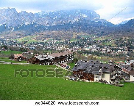 Cortina D? Ampezzo. Dolomites. Alps. Veneto. Italy. View Large Photo Image Stock Image - Cortina D? Ampezzo. Dolomites. Alps. Veneto. Italy.. Fotosearch